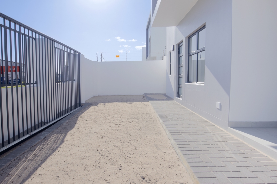 5 Bedroom Property for Sale in Sandown Western Cape